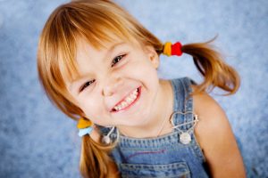 Centre Odontològic Sant Boi niña odontopediatría